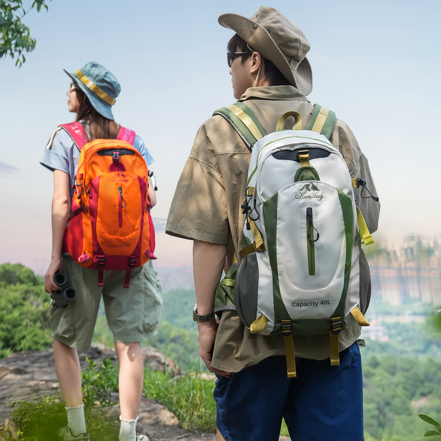 Mountain-inspired color-block  - Hiking Backpack Waterproof avis et prix